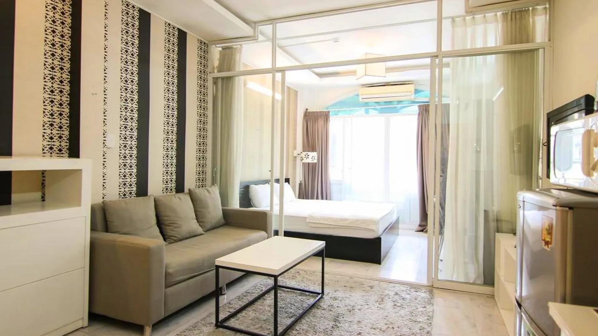 Smiley Apartment 1 Ho Chi Minh City